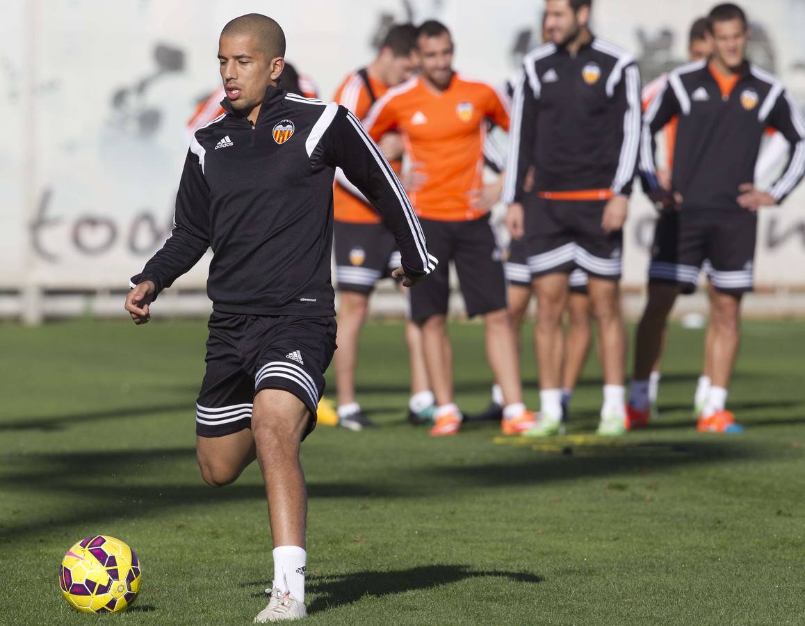 Feghouli: «Espero mi turno para renovar»