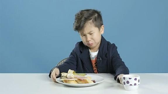 Niños americanos prueban desayunos de otros países del mundo