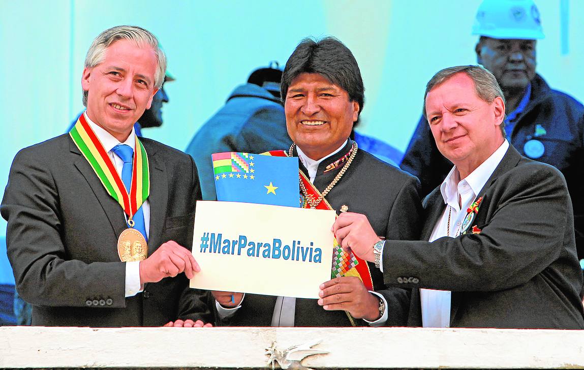 Evo Morales durante la celebración del Día del Mar, en La Paz.