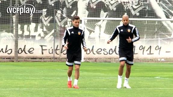 Gayà se entrena con el grupo y apunta al Camp Nou