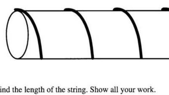 Una cuerda da cuatro vueltas a un cilindro de cuatro centímetros de circunferencia y 12 de largo