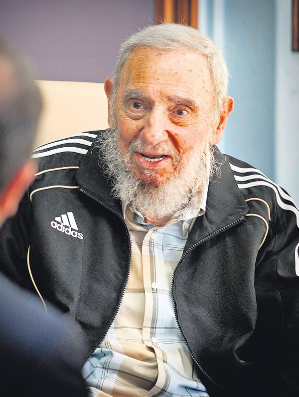 Fidel Castro charla con François Hollande, durante la visita de la pasada semana.