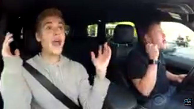 Justin Bieber y James Corden cantan en el 'Carpool Karaoke'