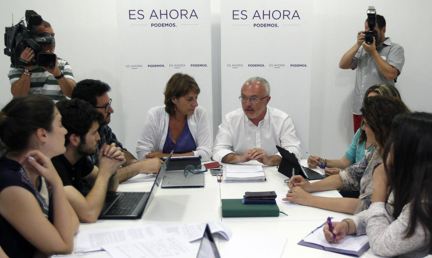 Reunión de los diputados de Podemos.