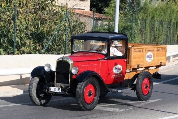 Estado inicial y final de este camión Citroën de 1929 matriculado en Valencia.