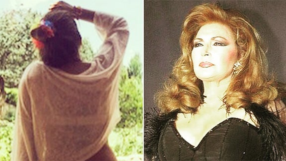 Gloria Camila, a la izquierda de la imagen, recuerda a su madre, Rocío Jurado.