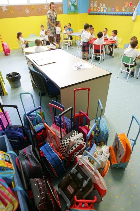 Comienzo del curso escolar para los alumnos de Educacion Infantil y Primaria. :: jesús signes