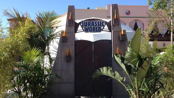 El centro comercial El Saler alberga el 'Jurassic World Experience'