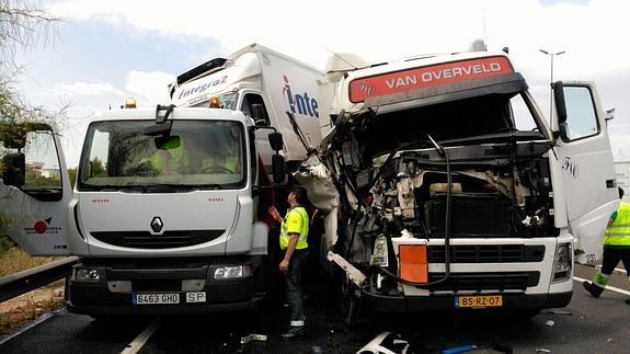 Imagen del accidente producido en la CV-35