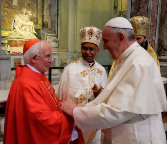 Cañizares saluda al Papa. :: avan