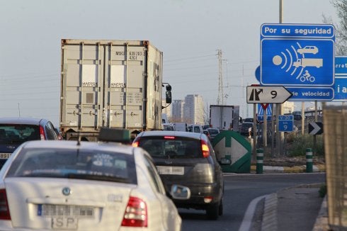 Cartel anunciador de un radar. :: juan j. monzó