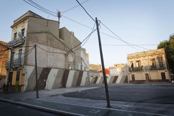 Solar situado entre San Pedro y Luis Despuig. :: txema rodríguez