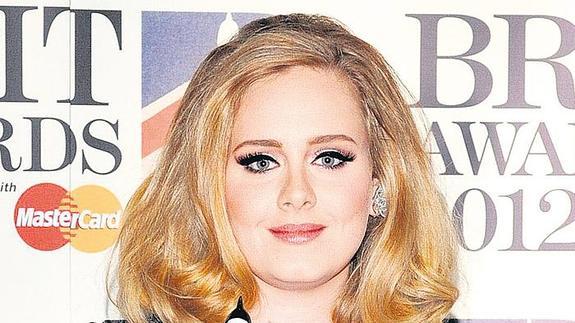 Adele, en la entrega de los premios Brit de 2012.