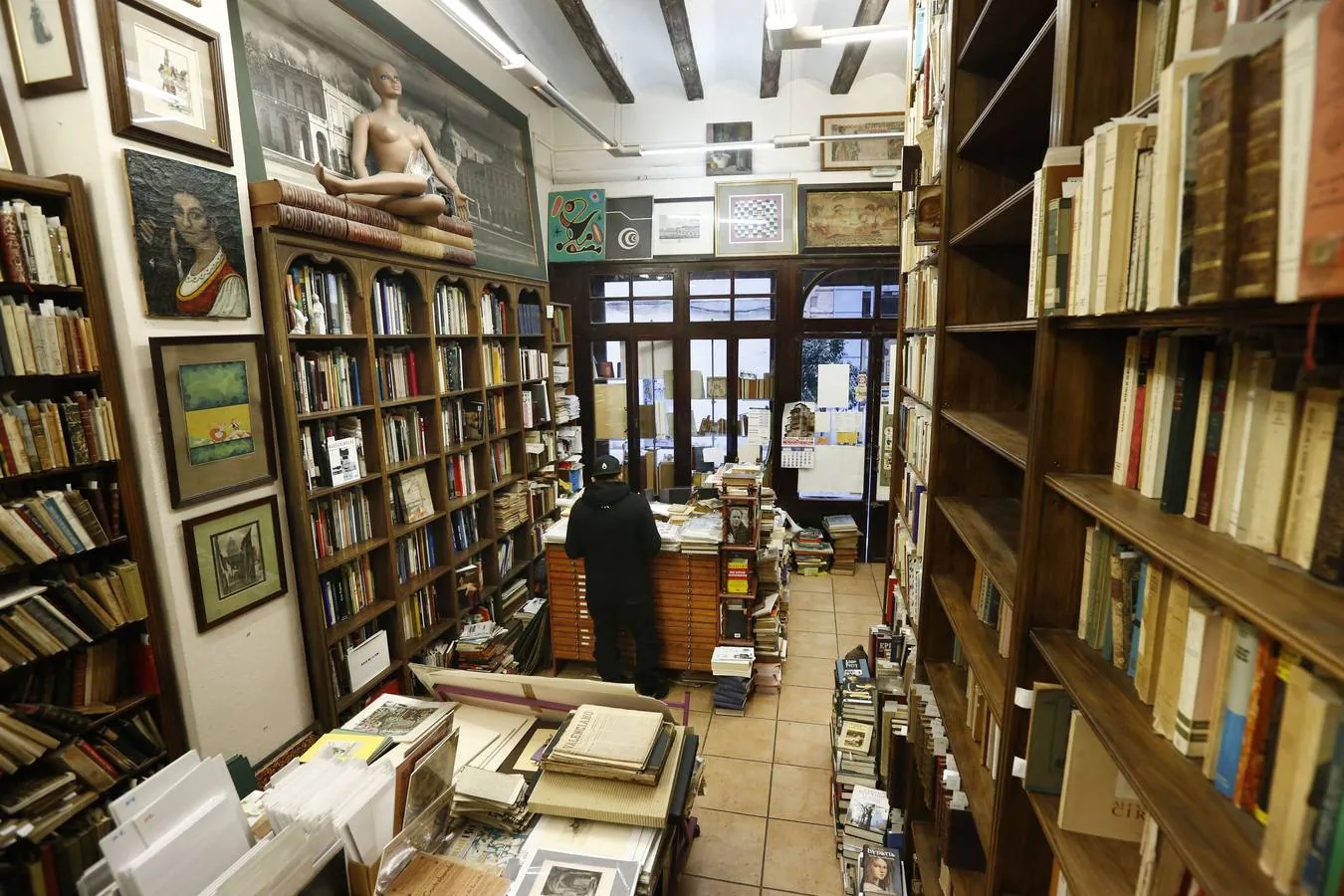 Interior de un establecimiento comercial de Valencia.