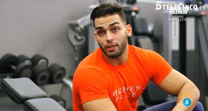 Ricky, en el gimnasio durante el vídeo de presentación de 'GH 16'.