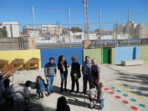 Jaume Fullana, con Rafa Carrió y Óscar Mengual, ayer en Dénia. :: c. p.