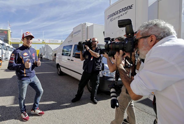 Colas para ver a Márquez, Rossi y Lorenzo tres horas antes de su reaparición