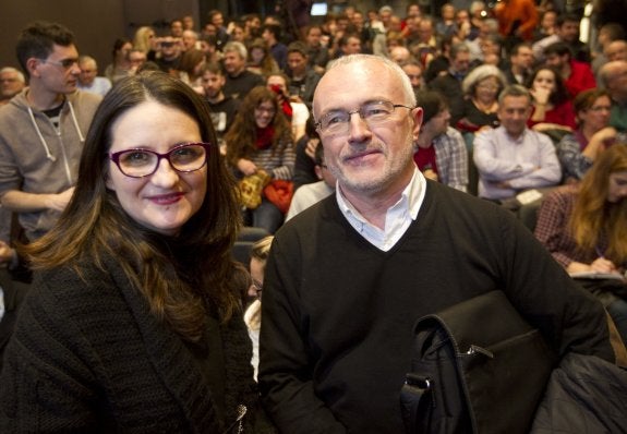 Mónica Oltra (Compromís) y Antonio Montiel (Podemos). :: d.torres