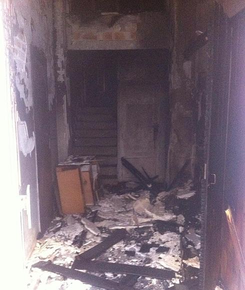 Seis intoxicados por humo en un incendio en la calle Industria
