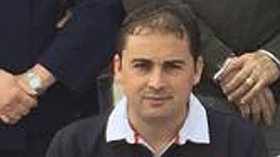 Dimite un edil asturiano del PP que pidió «un puto tiro» para los refugiados