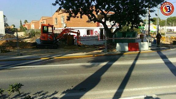 Desalojan un restaurante y una gasolinera por un escape de gas en La Canyada