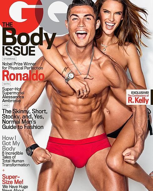 Cristiano Ronaldo y Alessandra Ambrosio posan ligeros de ropa para una revista