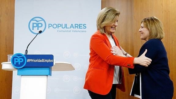 La ministra de Empleo en funciones y la presidenta del PPCV durante la clausura de la convención.