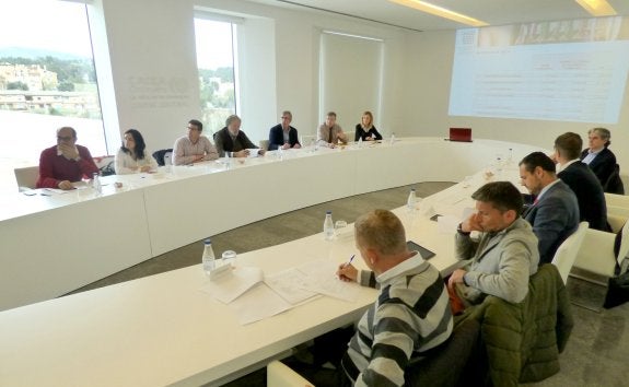 Momento de la reunión mantenida por el Patronato de la Fundación. LP