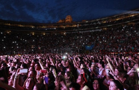 Un concierto en la plaza de toros. :: jesús signes