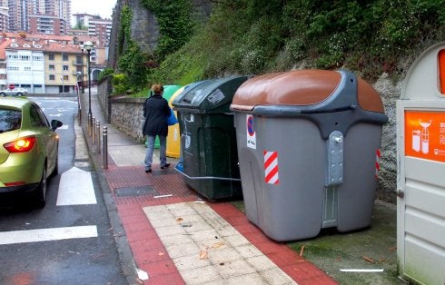 El 'quinto contenedor' o contenedor marrón en Elgoibar. :: Bajo Deba 