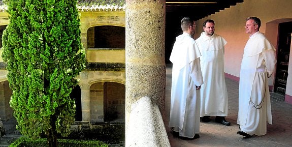 Los monjes de Carlos V