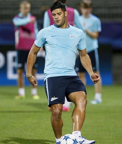 Hulk durante un entrenamiento con su ex equipo, el Zenit de San Petersburgo.