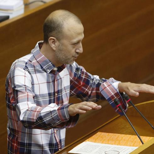 Alexis Marí, en una sesión de control en Les Corts Valencianes.