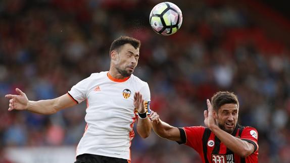 Enzo responde, la defensa vuelve a fallar