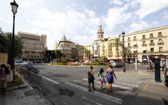 La plaza de la Reina, ante su encrucijada