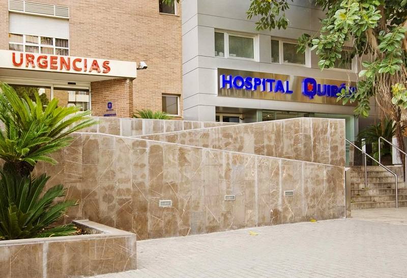 Entrada del hospital Quirónsalud de Valencia. 