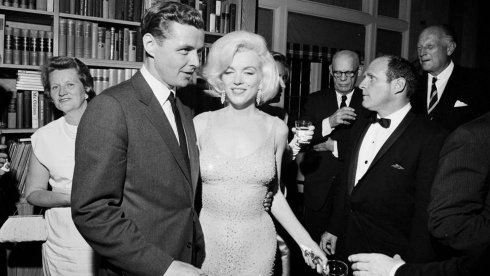 Kennedy y Monroe. :: R. c.