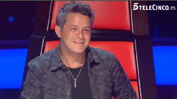 'La Voz' | Alejandro Sanz se emociona al escuchar una versión de una de sus canciones