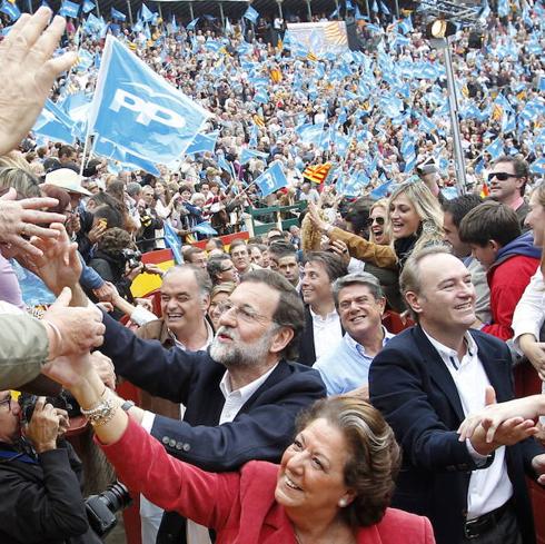 Rajoy, sobre Barberá: «Hay gente a la que se juzga sin que pase por un juzgado y acaban triturados»