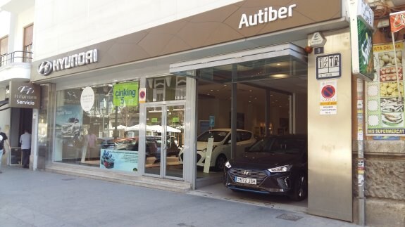 Hyundai Autiber ofrece servicio integral en la calle Literato Azorín, en pleno corazón del barrio de Valencia.