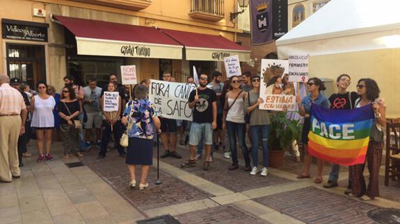 El PP de Gandia exige la dimisión del edil que respaldó la protesta contra Cañizares