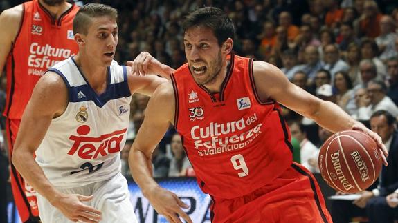 El Valencia Basket no es rival para el ciclón blanco