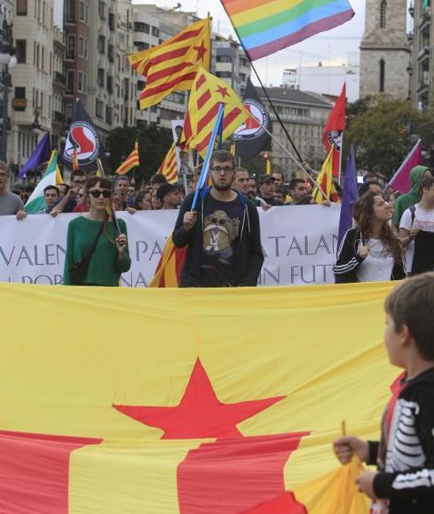 La manifestación catalanista transcurre sin incidentes relevantes