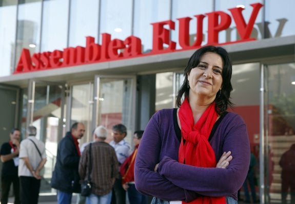 Rosa Pérez Garijo, en la asamblea celebrada el sábado en Catarroja. :: efe