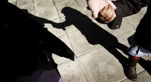 Familia de acogida, en una imagen de archivo. :: carlos rodríguez