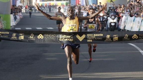 El maratón y medio maratón de Valencia, los mejores de España