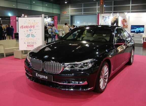El BMW Serie 7 presidió 'Fiesta y boda'. 