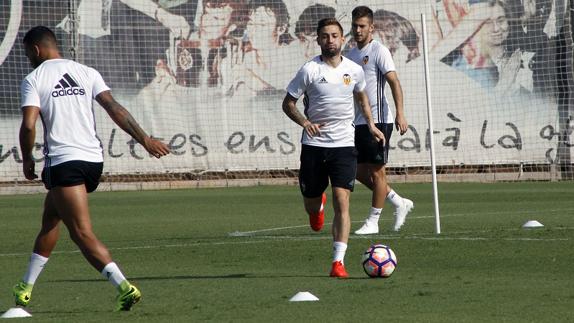 Fede Cartabia, entrenando con el Valencia.