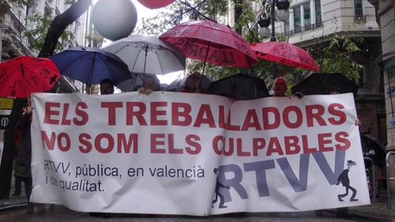 Los trabajadores de RTVV se manifiestan en el tercer aniversario del cierre