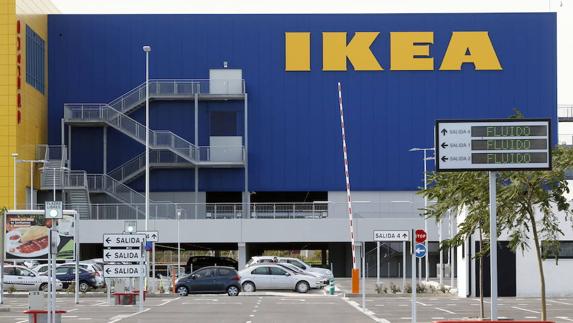 Ikea reparte 13,2 millones entre los empleados de sus 16 tiendas españolas